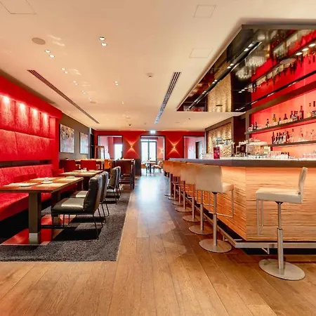 Hotel Plaza Koeln 4*