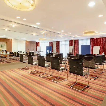Plaza Koeln Отель 4*