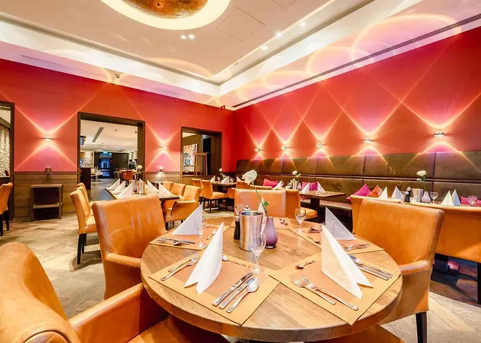 Plaza Koeln Hotel 4*