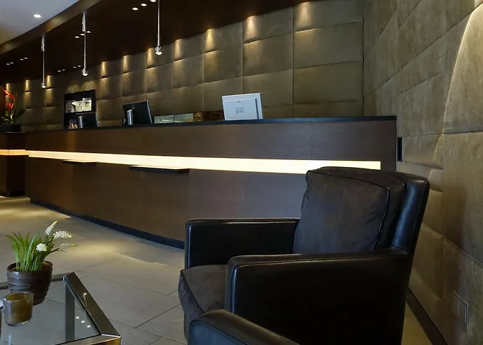 Plaza Koeln Hotel 4*