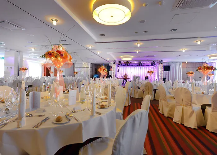 Plaza Koeln Hotel 4*